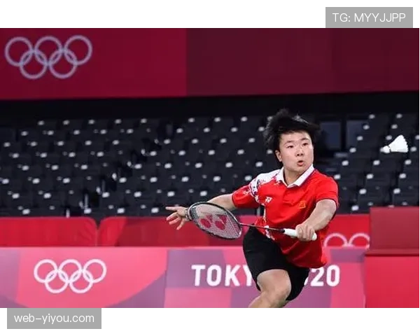 法国公开赛第二轮现场：何冰娇鏖战三局挽救赛点惊险晋级